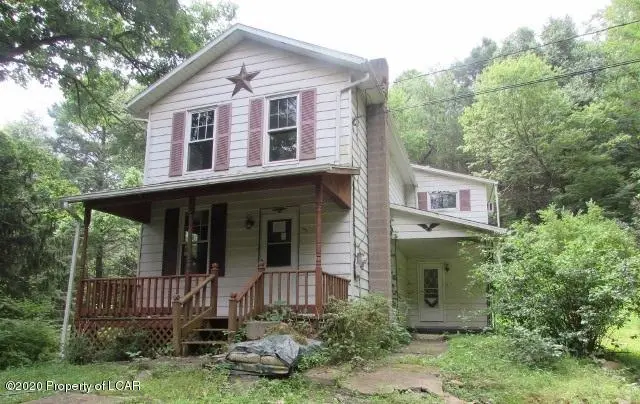 1002 Shickshinny Valley Road, Shickshinny in Shickshinny