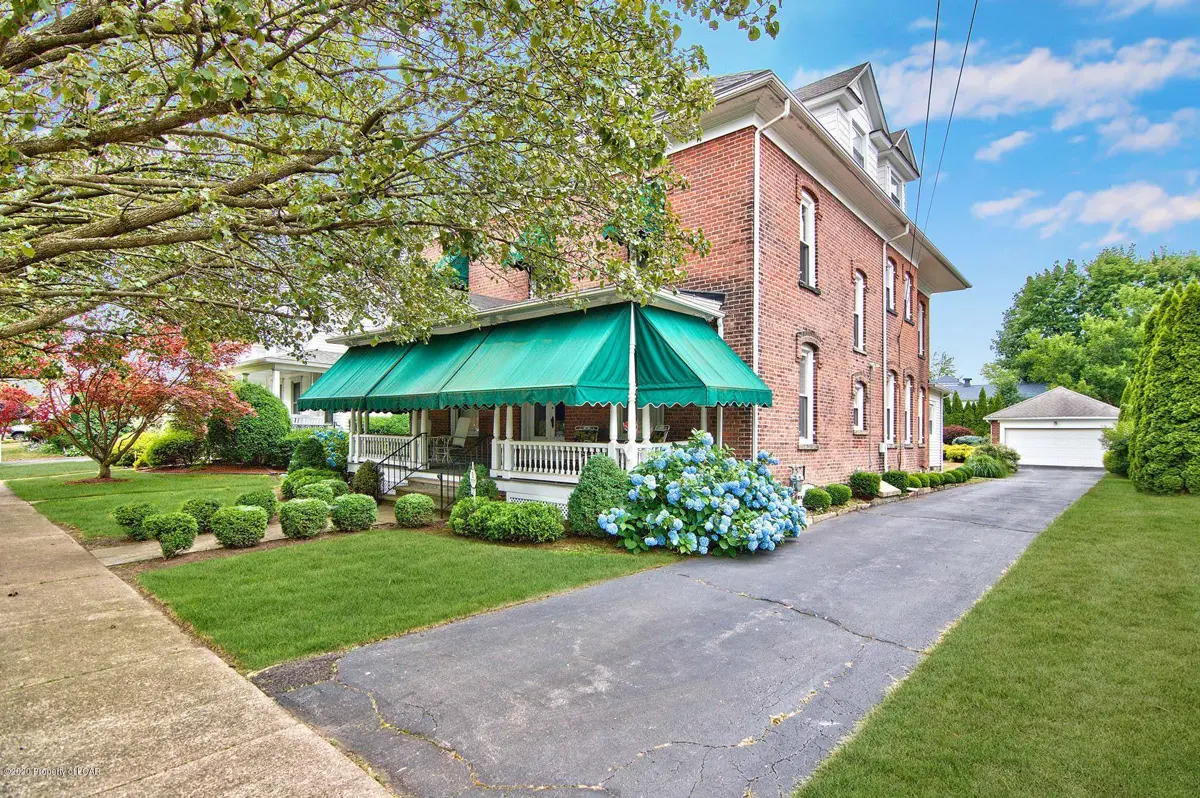 227 Montgomery Avenue, West Pittston in West Pittston