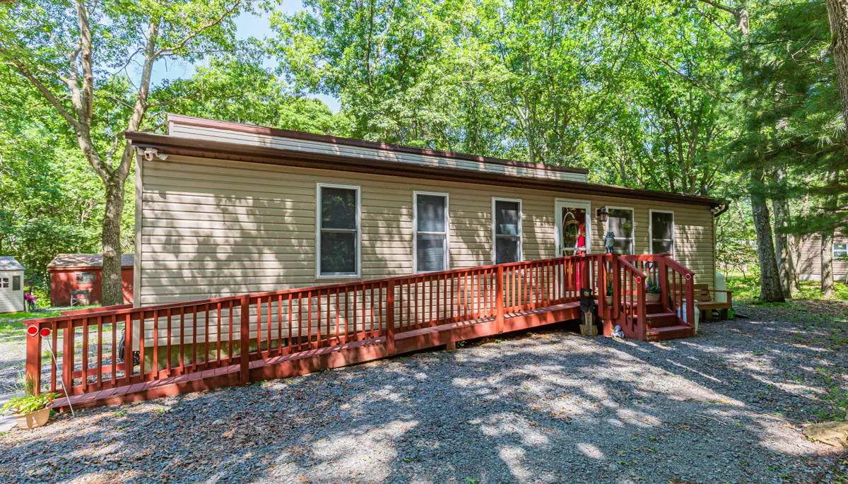 88 Porter Drive, Jim Thorpe in Jim Thorpe