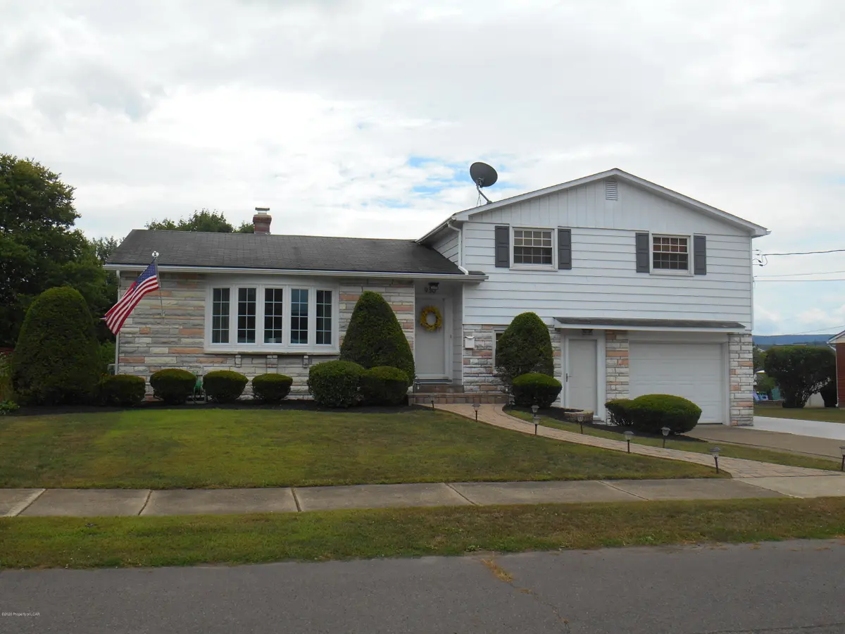 930 E Ninth Street, Berwick in Berwick