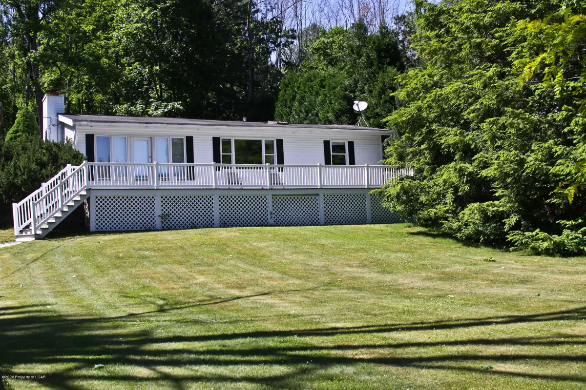 Lakeside Dr., Pole 273, Harveys Lake in Harveys Lake