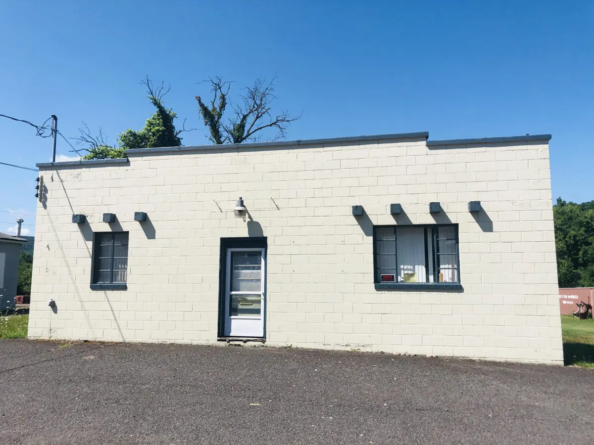 72 Robert Street, Nanticoke in Nanticoke