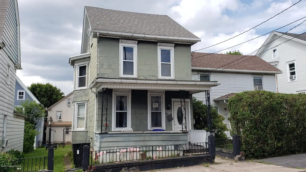 588 N Wyoming Street, Hazleton in Hazleton