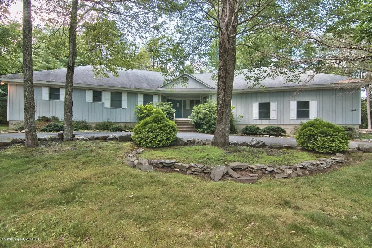 2136 Pine Valley Drive, Tobyhanna in Tobyhanna