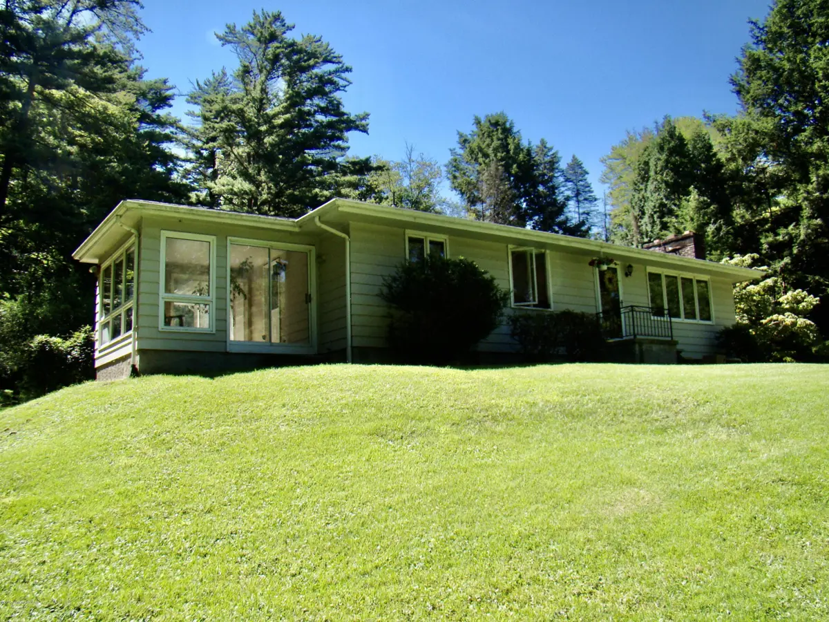315 Chase Road, Shavertown in Shavertown