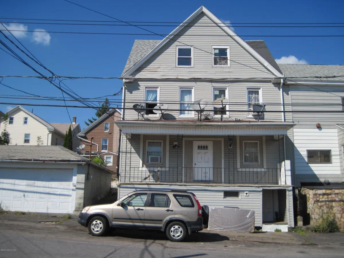 441-443 W Spruce Street, Hazleton in Hazleton