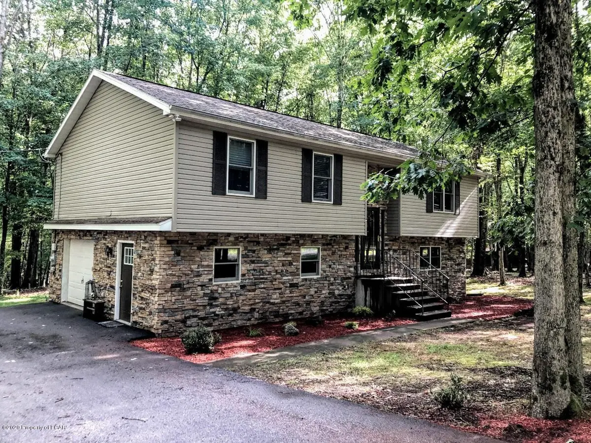482 Lake Valley Dr., Hazleton in Hazleton
