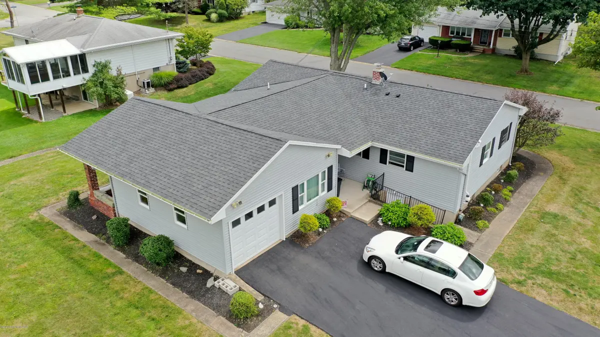 370 Green Pond Drive, Shavertown in Shavertown