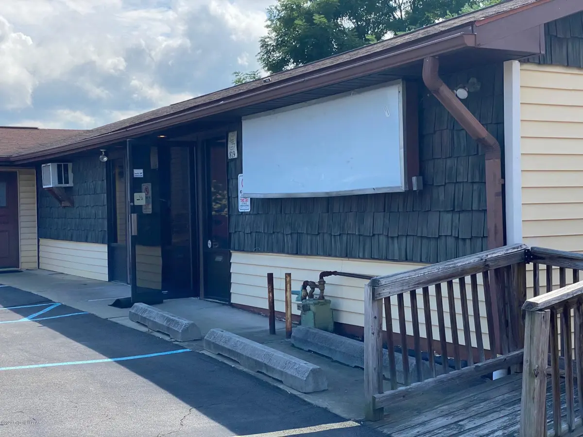 817 N Washington Street, Wilkes-Barre in Wilkes-Barre