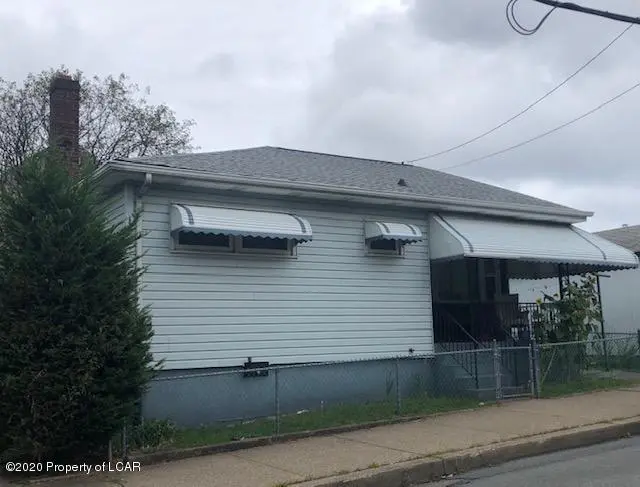 19 E Cranberry Avenue, West Hazleton in West Hazleton