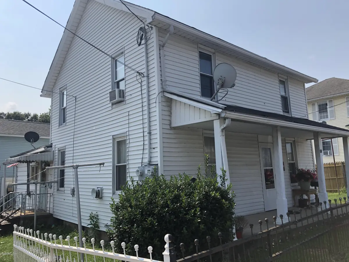 90 Tompkins Street, Pittston in Pittston