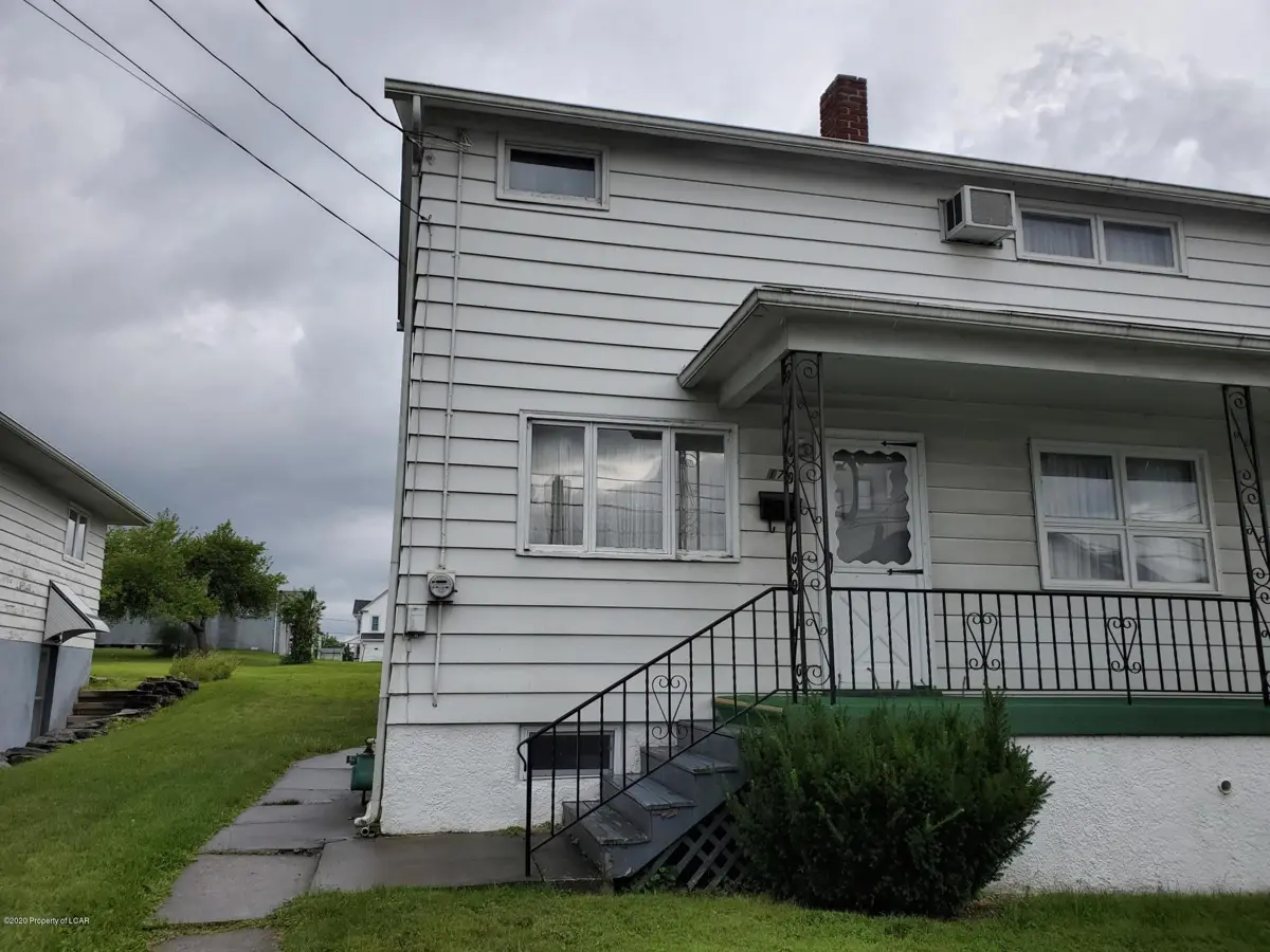 17 Powell Street, Plains in Plains