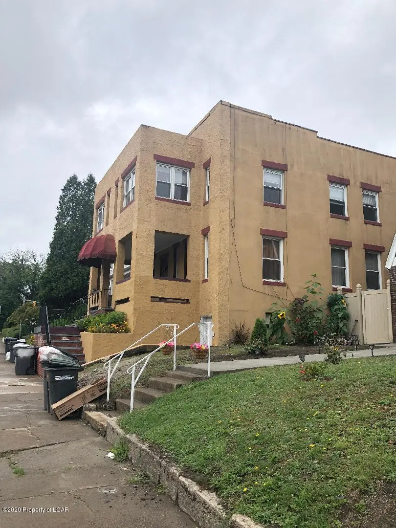 129 W Diamond Avenue, Hazleton in Hazleton