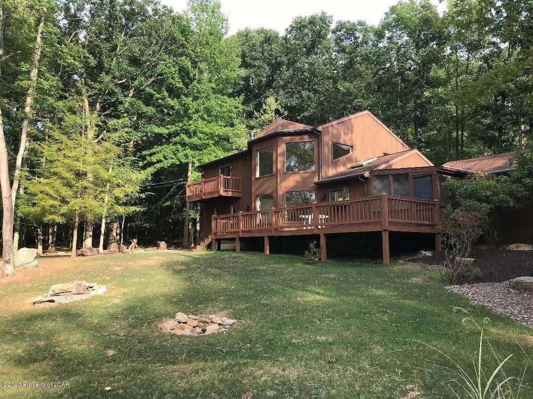 323 Navaho Drive, Hazleton in Hazleton