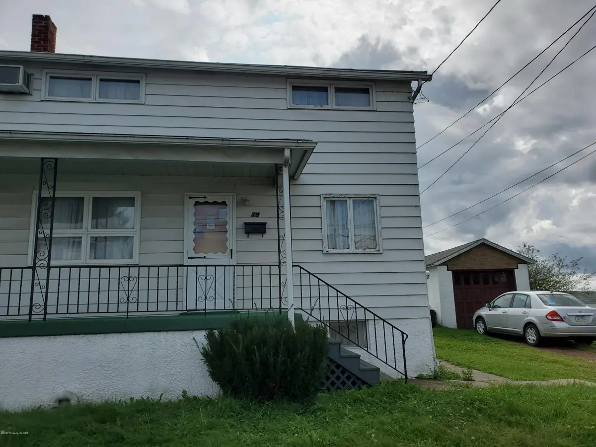 19 Powell Street, Plains in Plains