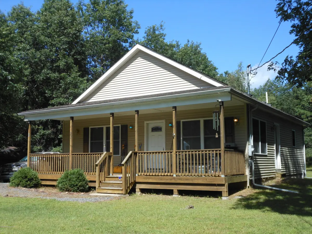 207 Chapman Circle, Albrightsville in Albrightsville