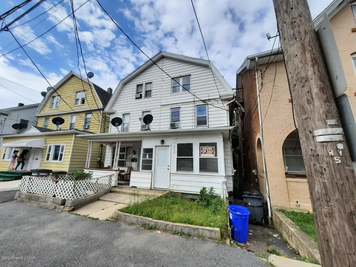 732 N Locust Street, Hazleton in Hazleton
