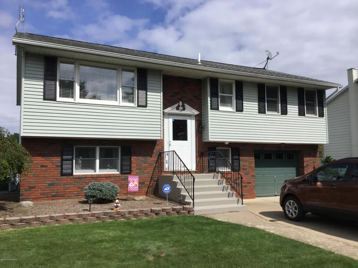 19 Lisa Drive, Larksville in Larksville