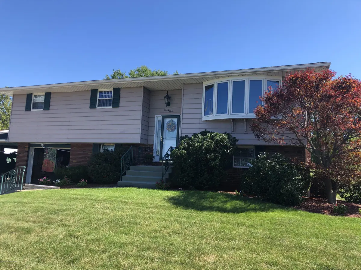 33 Highland Drive, Hanover Township in Hanover Township
