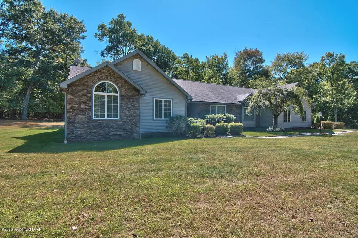 33 Fern Ridge Road, Dallas in Dallas