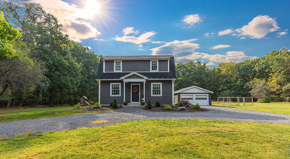 1695 Heslop Road, Mountain Top in Mountain Top