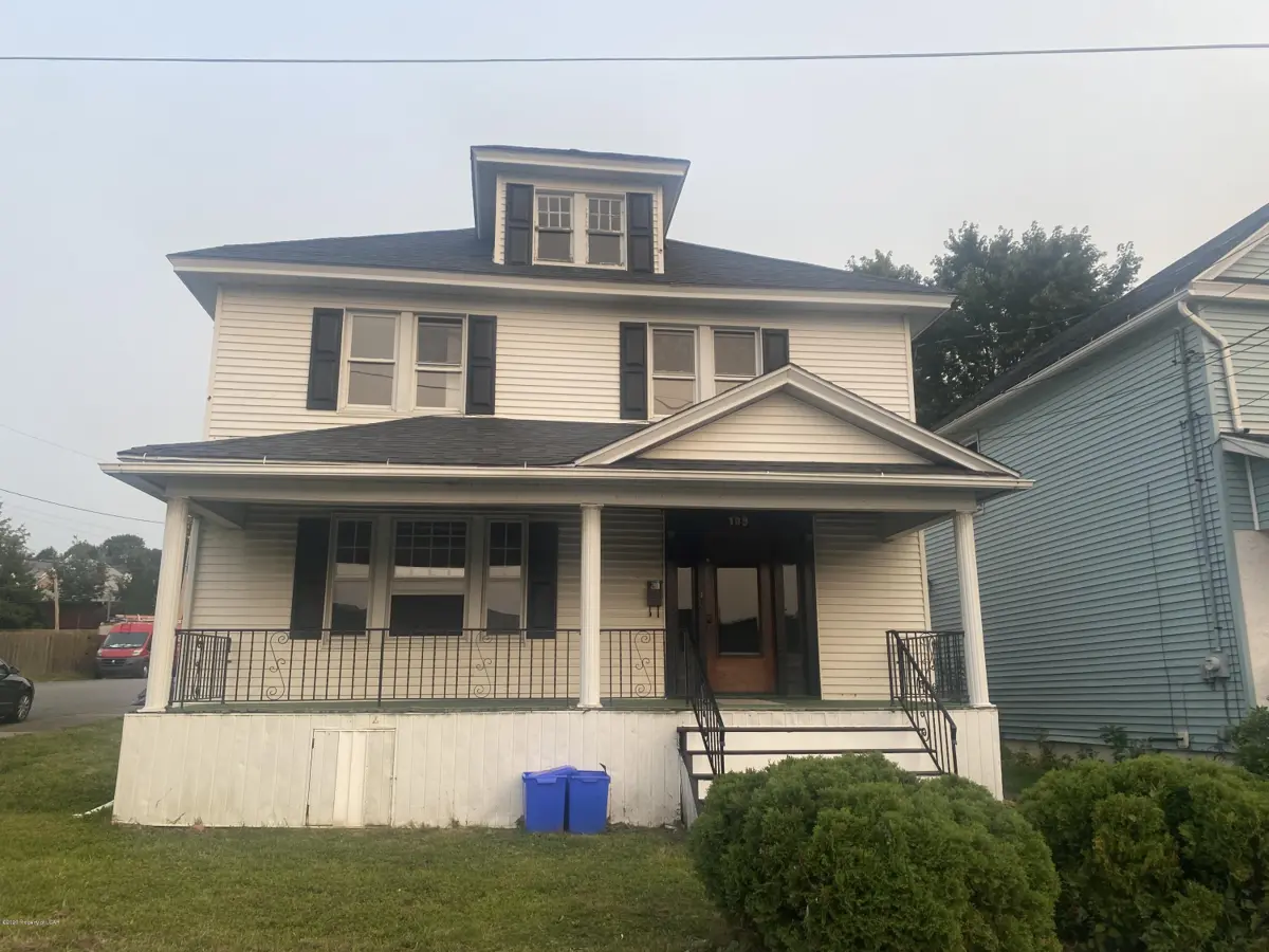 109 Sanderson Avenue, Olyphant in Olyphant