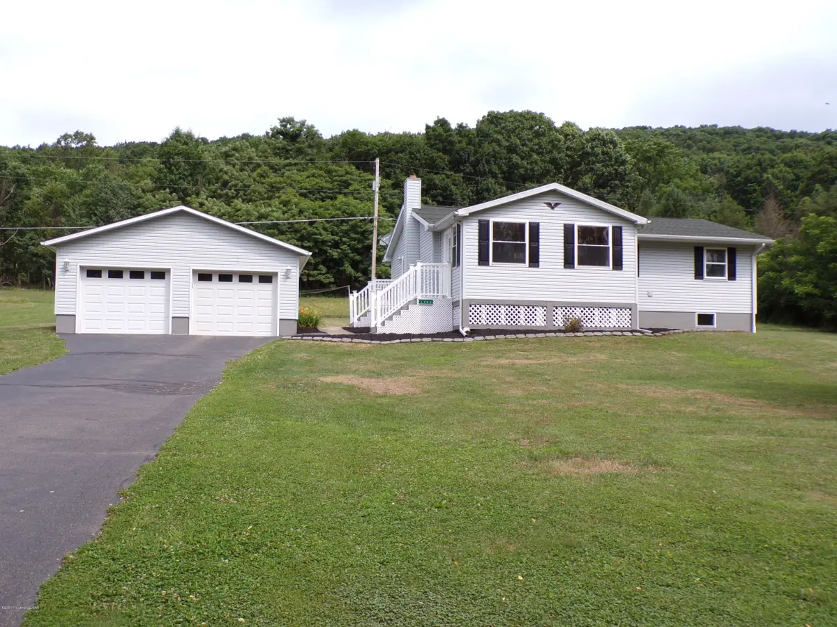 1793 Whites Ferry Road, Falls in Falls