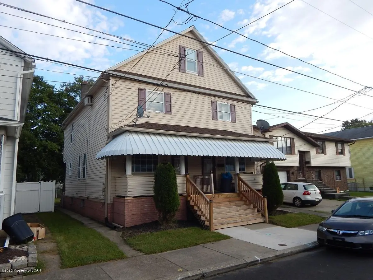 465-467 Wyoming Street, Hanover Township in Hanover Township