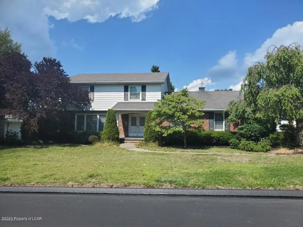 16 Manchester Drive, Wilkes-Barre in Wilkes-Barre