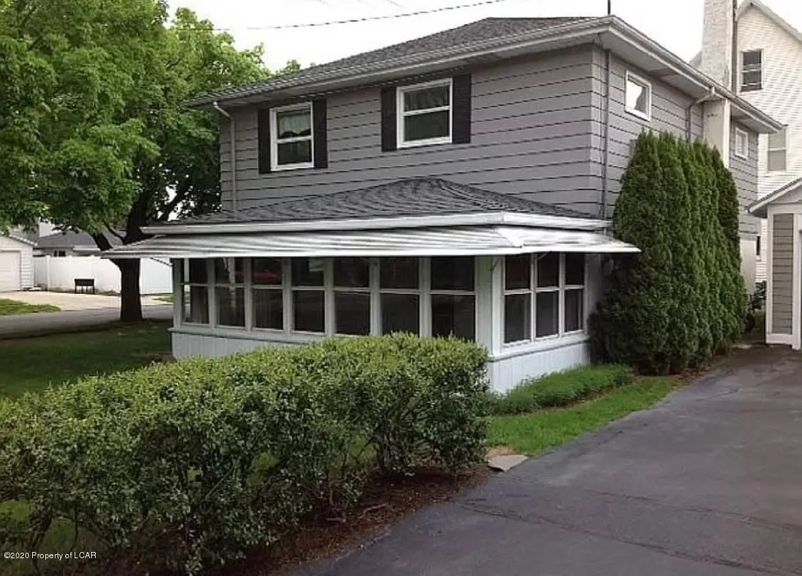 10 Elm Street, West Pittston in West Pittston