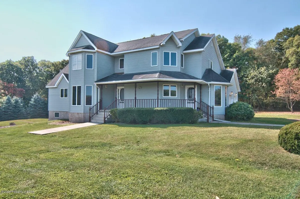 395 W County Road, Wapwallopen in Wapwallopen