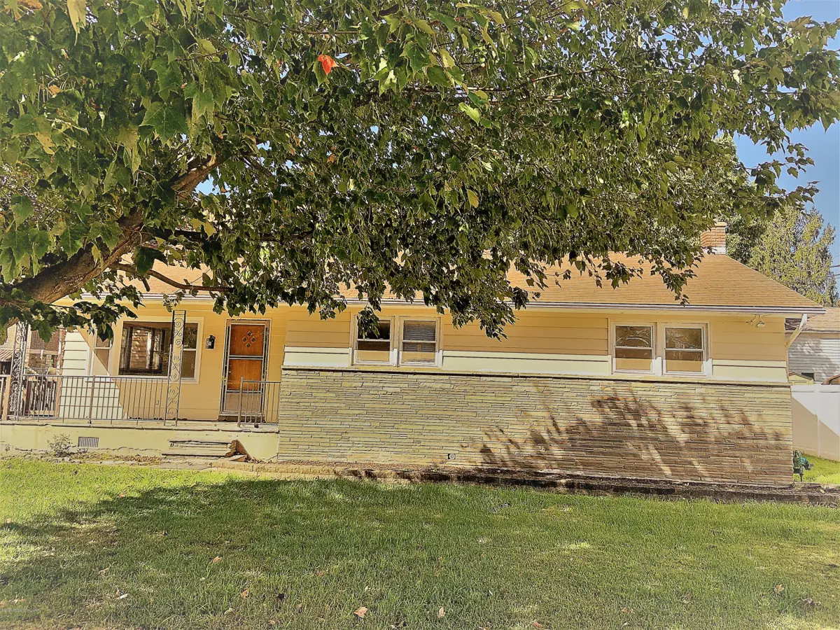 4 Lawrence Street, Edwardsville in Edwardsville