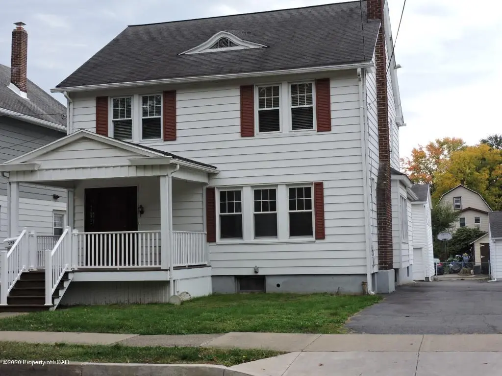 125 E Walnut Street, Kingston in Kingston