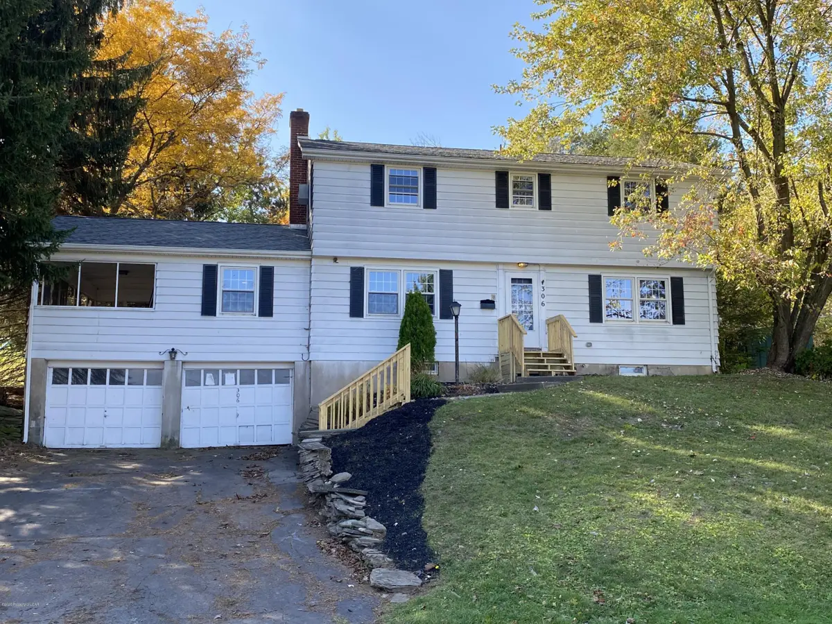306 Tulip Circle, Clarks Summit in Clarks Summit