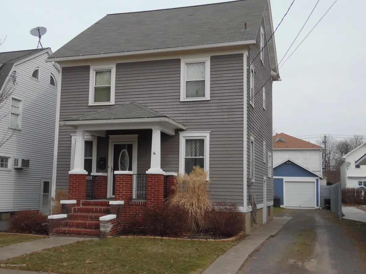 37 W Walnut Street, Kingston in Kingston