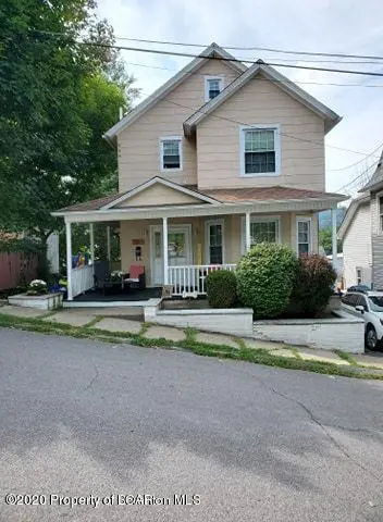 109 1/2 Washington Street, Carbondale in Carbondale