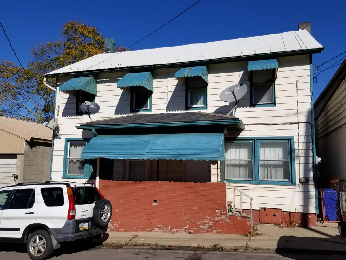 523 E Cranberry Avenue, Hazleton in Hazleton