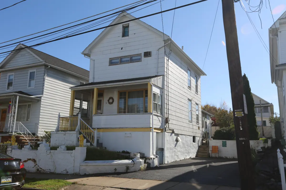 35 Custer Street, Wilkes-Barre in Wilkes-Barre