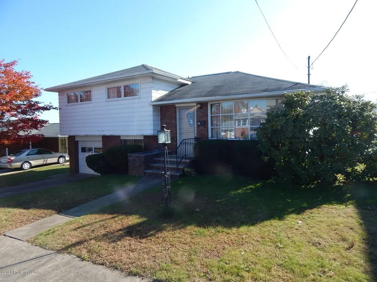 45 Sunrise Drive, Wilkes-Barre in Wilkes-Barre