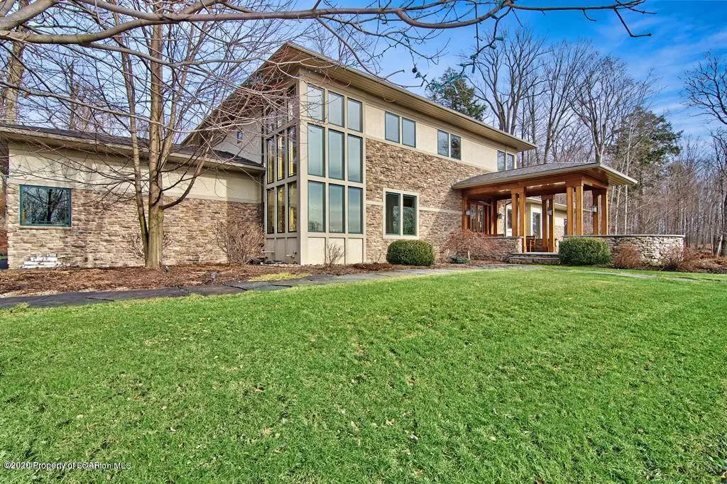 1006 Forest Glen Circle, Dalton in Dalton