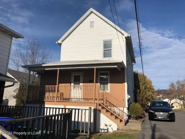 Rear 209 Wyoming Avenue, Dupont in Dupont