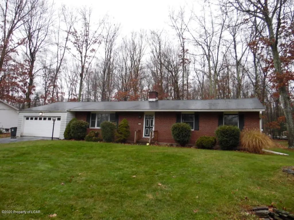 602 Aspen Drive, Mountain Top in Mountain Top