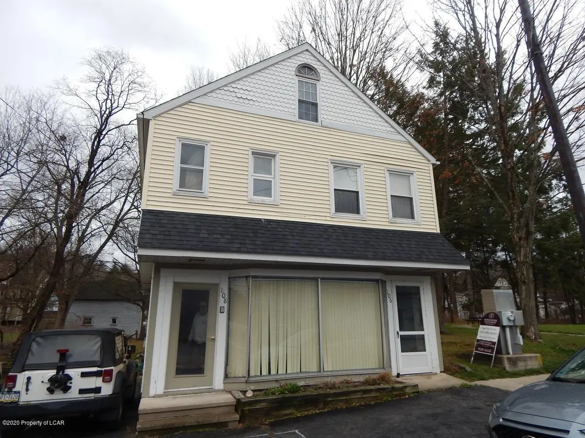 106-108 N Turnpike Road, Dalton in Dalton