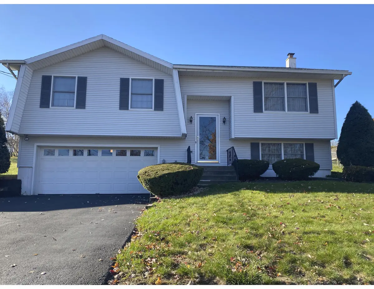 129 E Chestnut Street, Wilkes-Barre in Wilkes-Barre