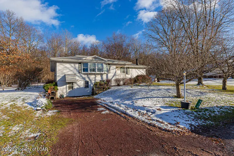 552 Woodlawn Avenue, Mountain Top in Mountain Top