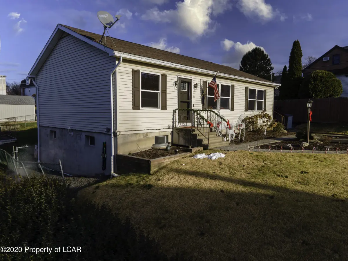 730 Metcalf Street, Wilkes-Barre in Wilkes-Barre