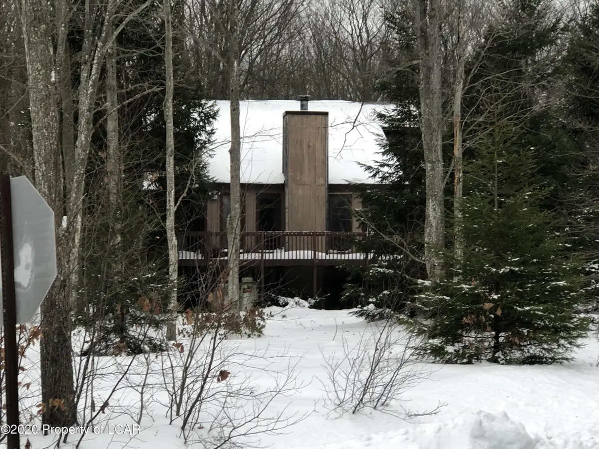 401 David Drive, Long Pond in Long Pond