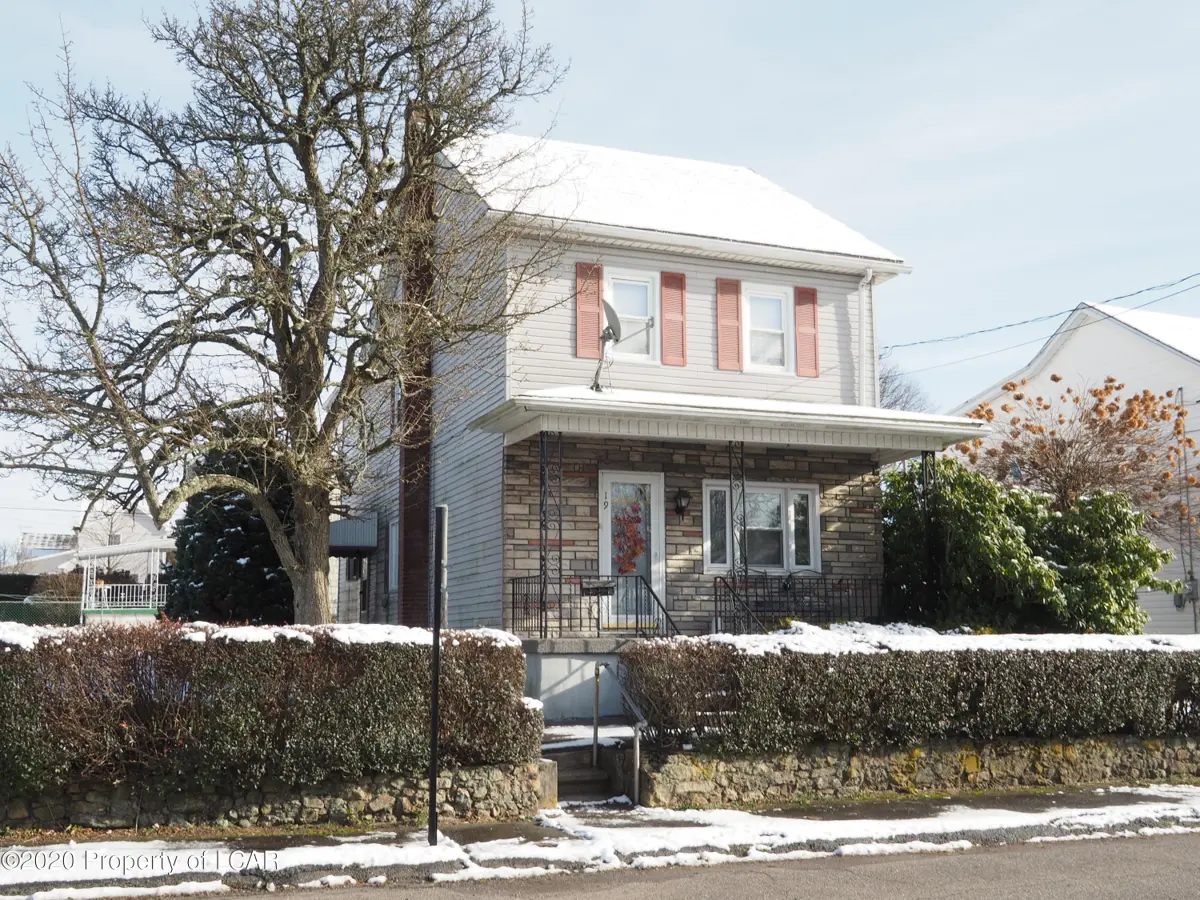 19 S Harrison Street, McAdoo in McAdoo