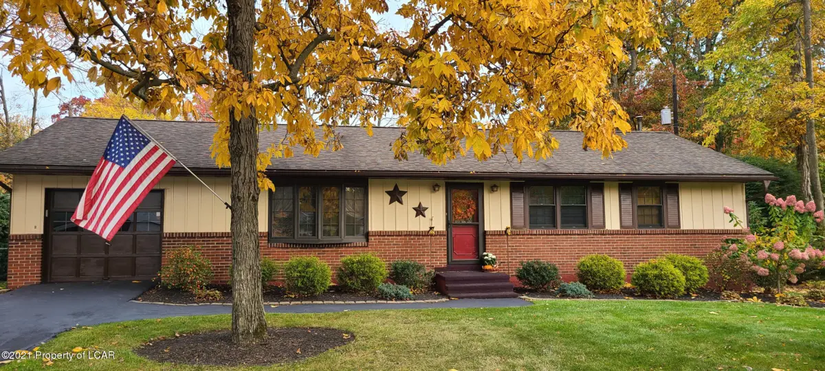 6 Hitching Post Road, Mountain Top in Mountain Top