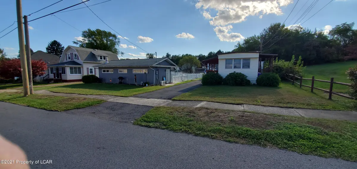 338 Holden Street, West Wyoming in West Wyoming